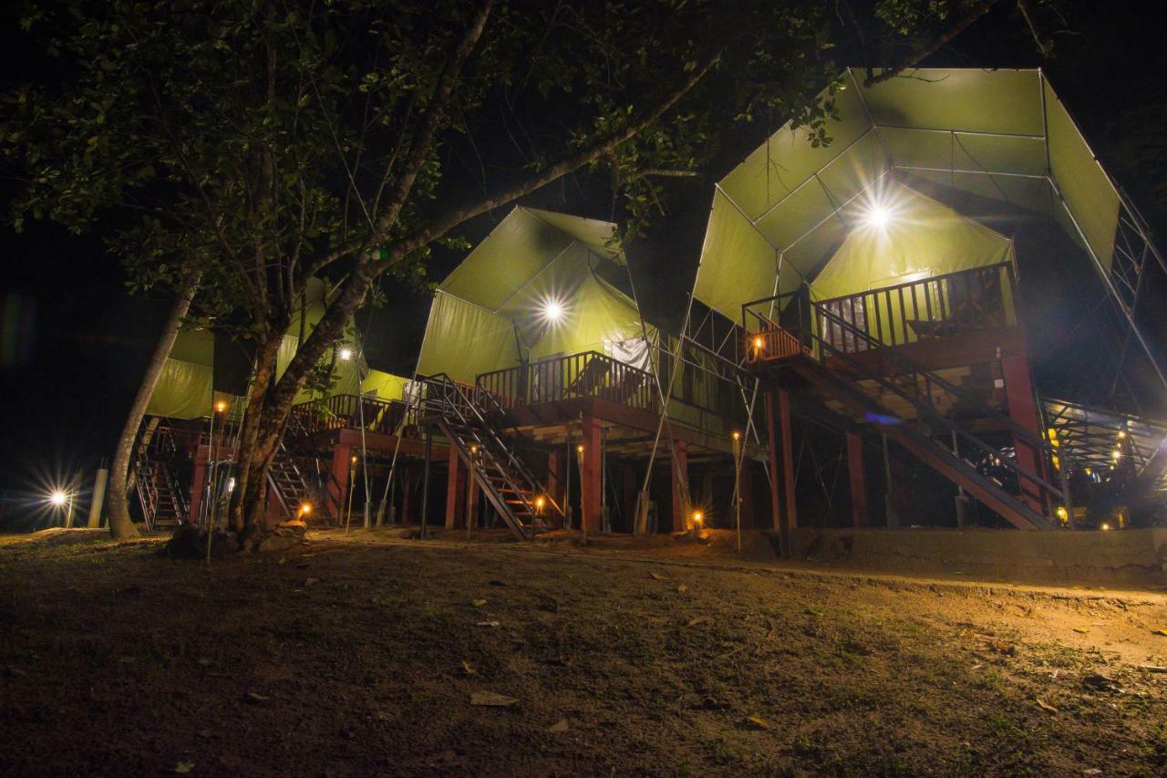 360 Rainforest เดนิยายา ภายนอก รูปภาพ